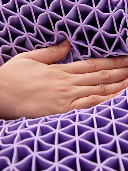 Mooniyo pillow